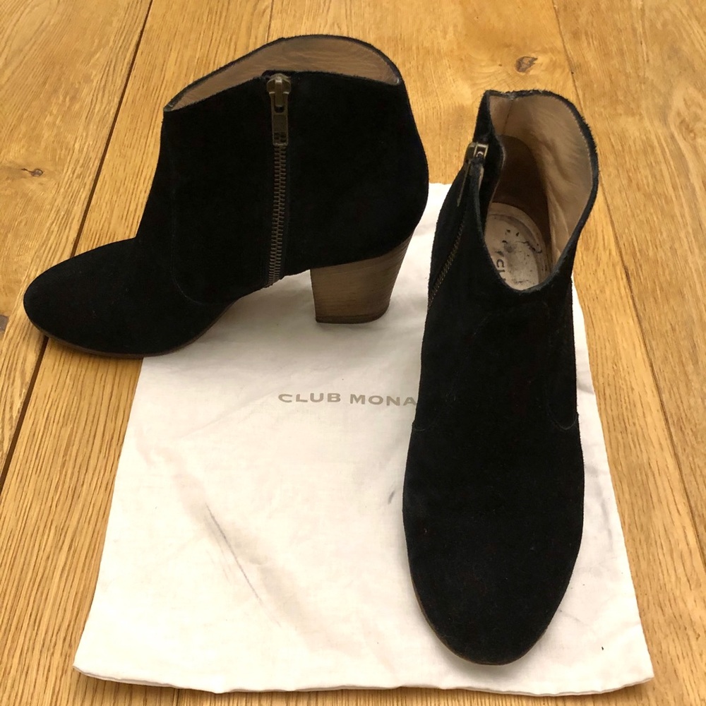 Club Monaco booties - Picture 2 of 6